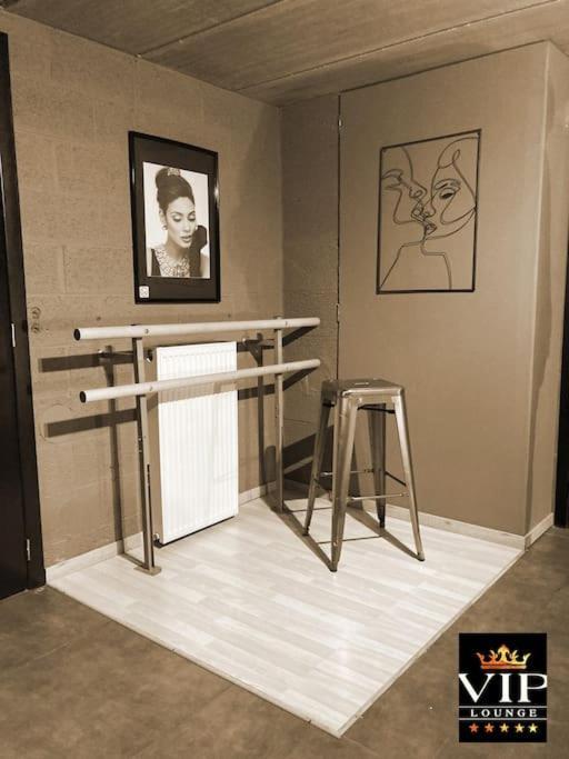Vip Lounge Appartement Avec Jacuzzi Et Jardin Andenne Екстер'єр фото