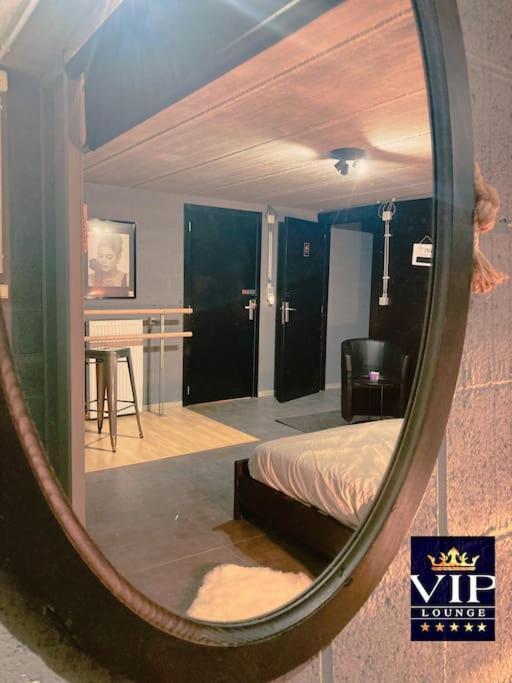 Vip Lounge Appartement Avec Jacuzzi Et Jardin Andenne Екстер'єр фото