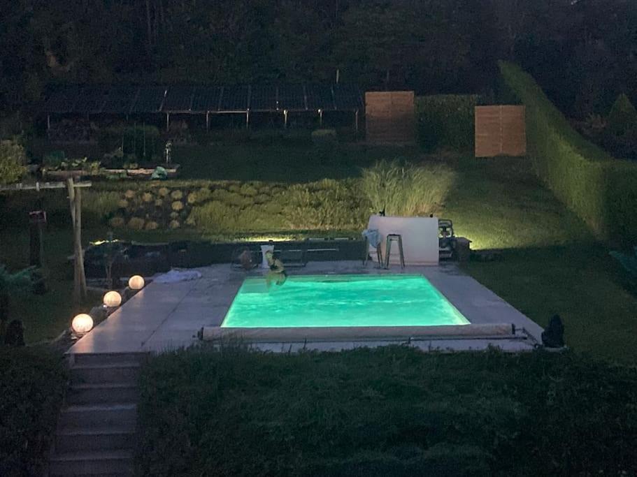 Vip Lounge Appartement Avec Jacuzzi Et Jardin Andenne Екстер'єр фото